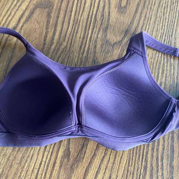Lululemon Women’s Sports Bra Run Times in 32D - Picture 2 of 4